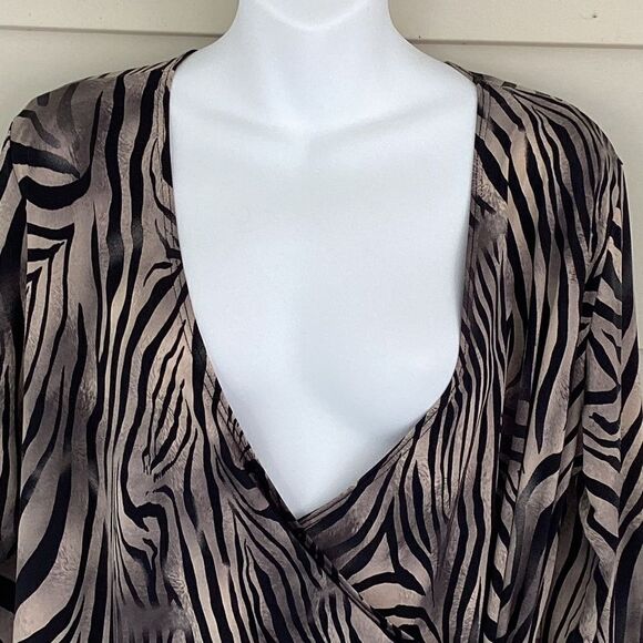 Vintage Gemma cross front blouse.  0224 - Picture 2 of 7